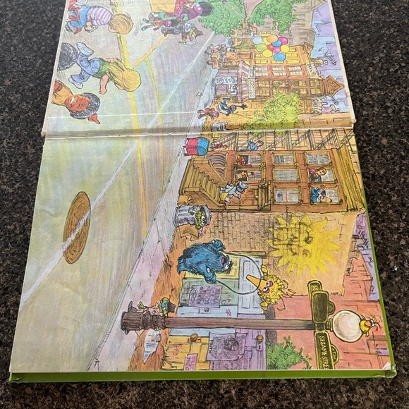 Vintage 1970’s Sesame Street Story Books | Set of 2 - Picture 5 of 13